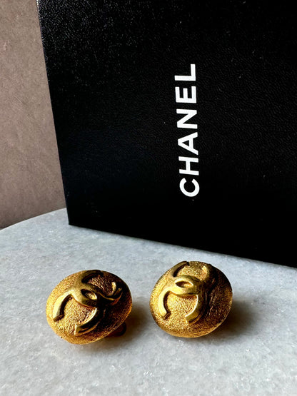 Chanel Gold CC Clip On Earrings