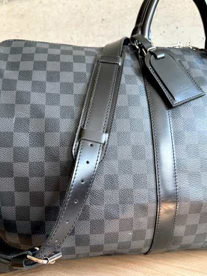 LOUIS VUITTON Damier Graphite Keepall Bandouliere 55