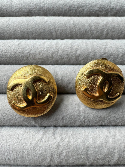 Chanel Gold CC Clip On Earrings