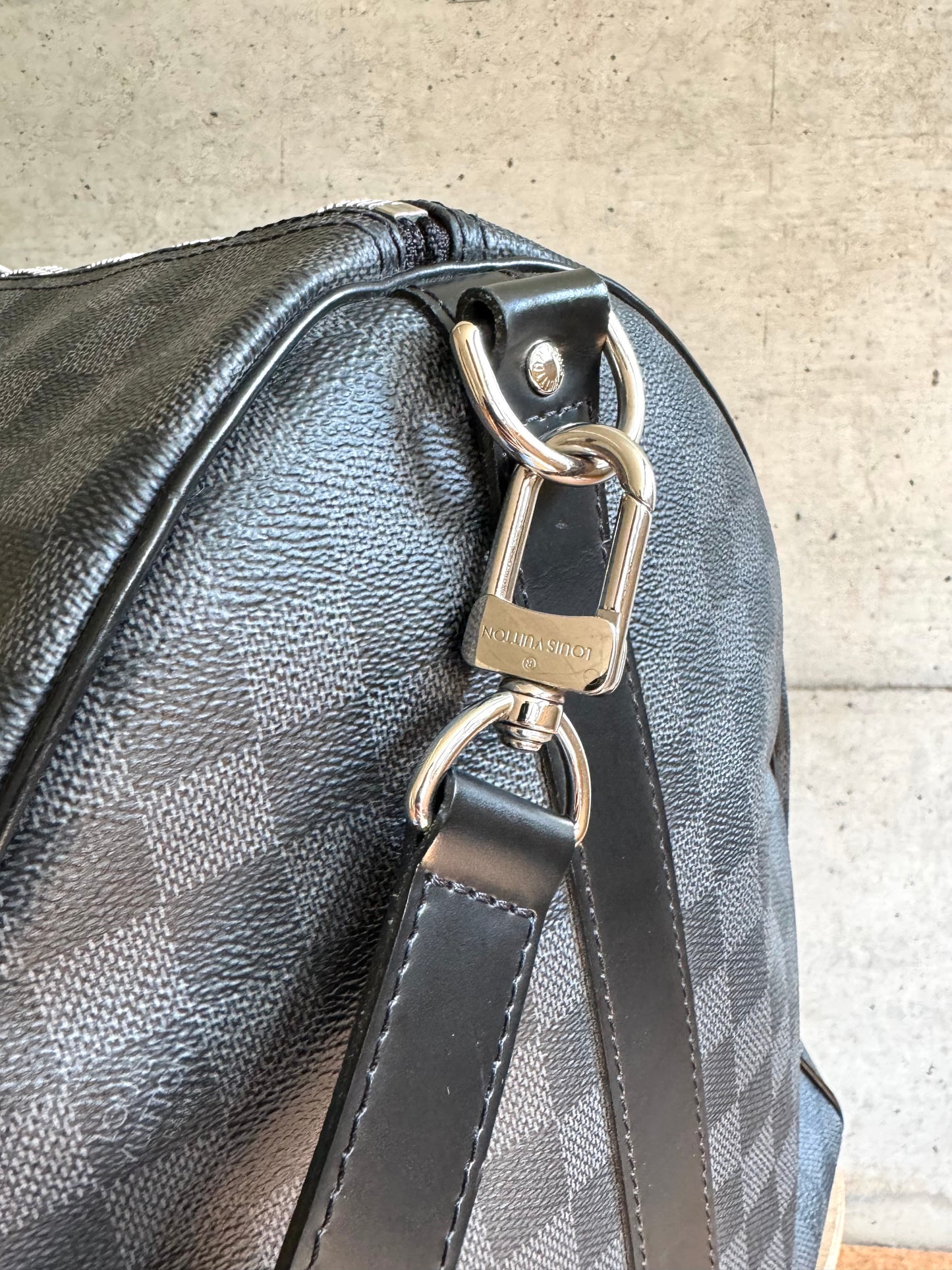 LOUIS VUITTON Damier Graphite Keepall Bandouliere 55