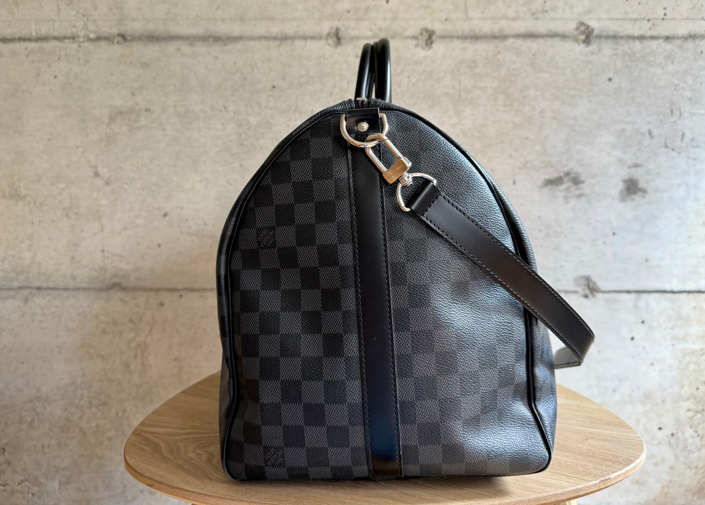 LOUIS VUITTON Damier Graphite Keepall Bandouliere 55