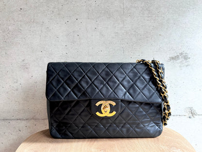 CHANEL Lambskin Quilted XL Jumbo Single Flap