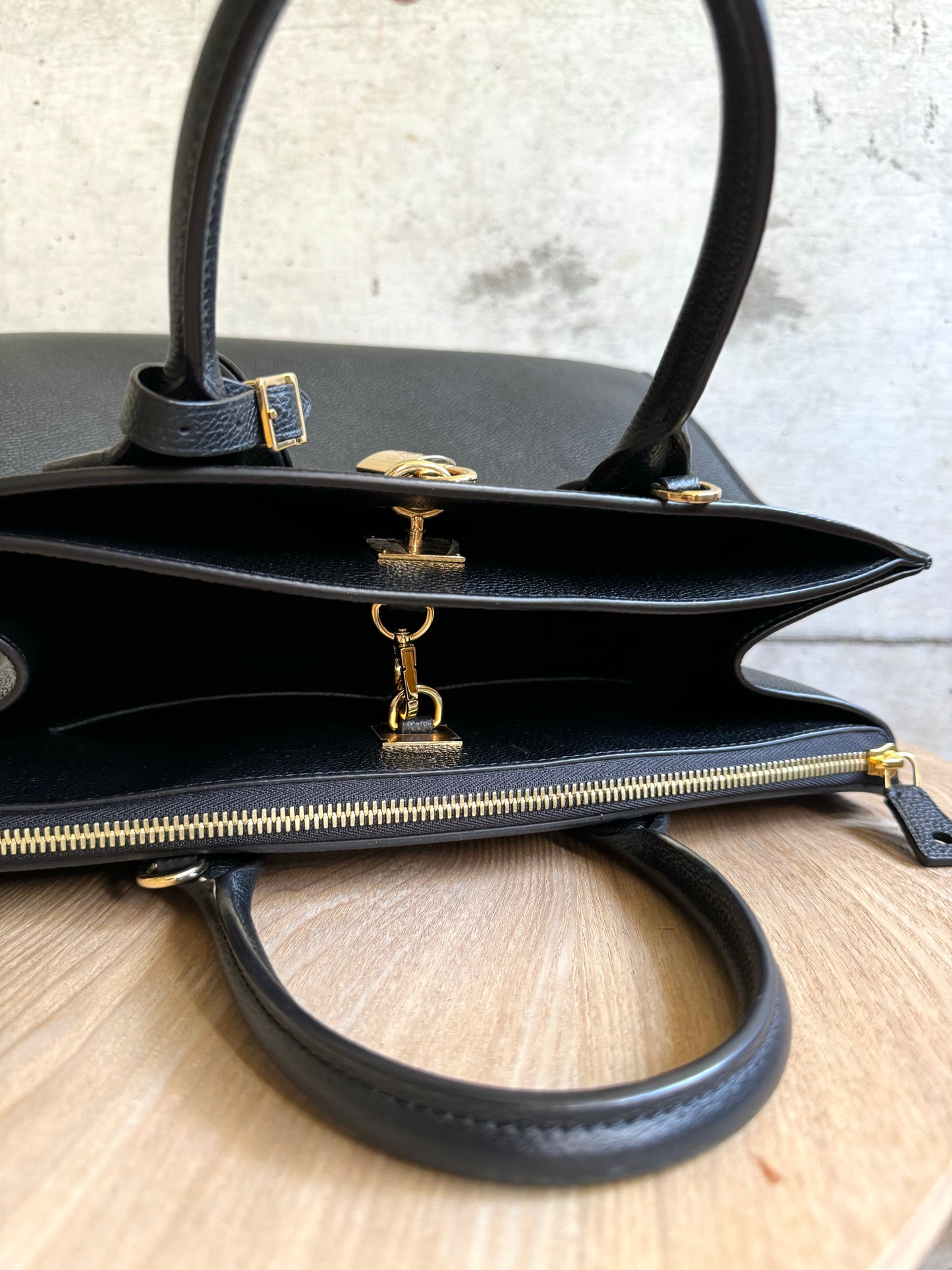 LOUIS VUITTON City Steamer GM