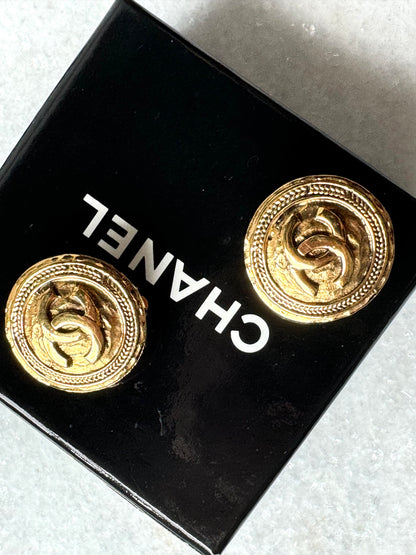 Chanel Gold CC Clip On Earrings