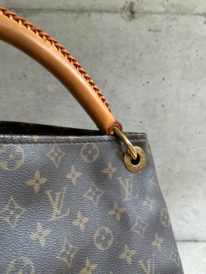 LOUIS VUITTON Monogram Artsy MM