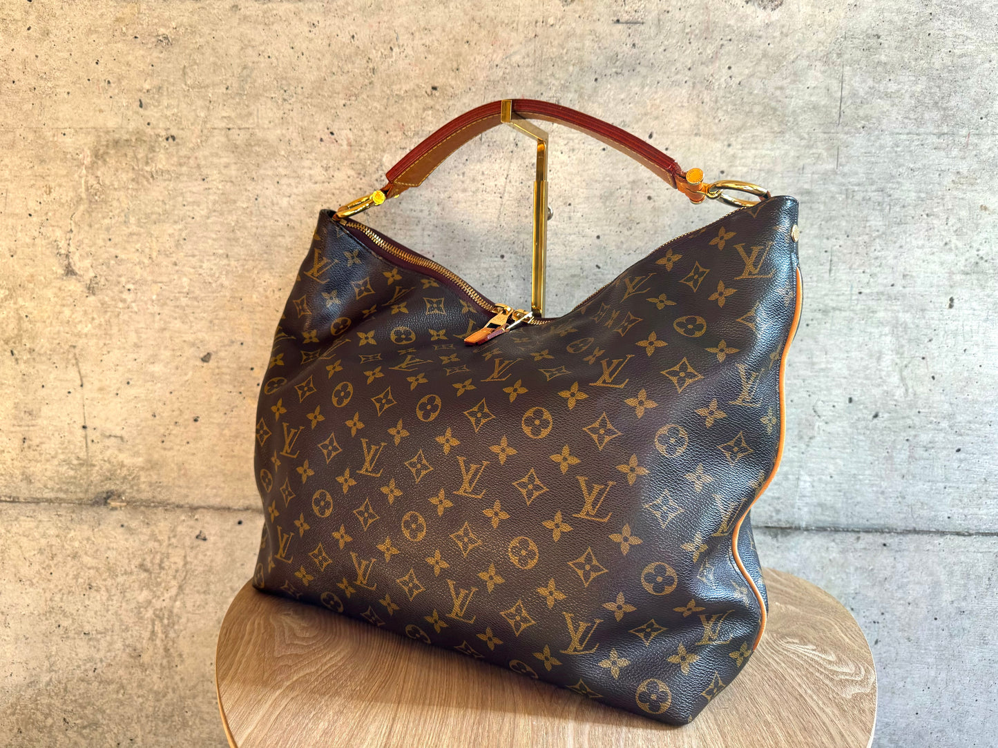 LOUIS VUITTON Monogram Sully MM