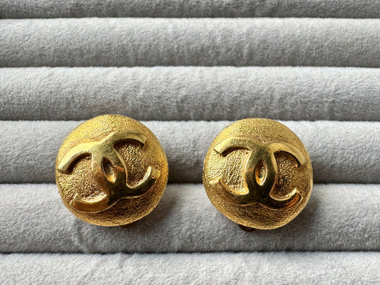 Chanel Gold CC Clip On Earrings