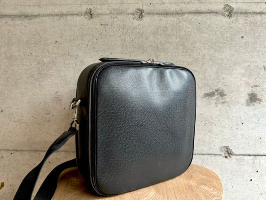 Louis Vuitton Black Taiga Alex Messenger BB