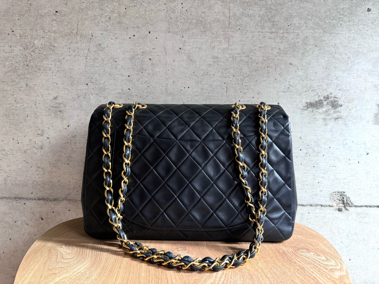 CHANEL Lambskin Quilted XL Jumbo Single Flap