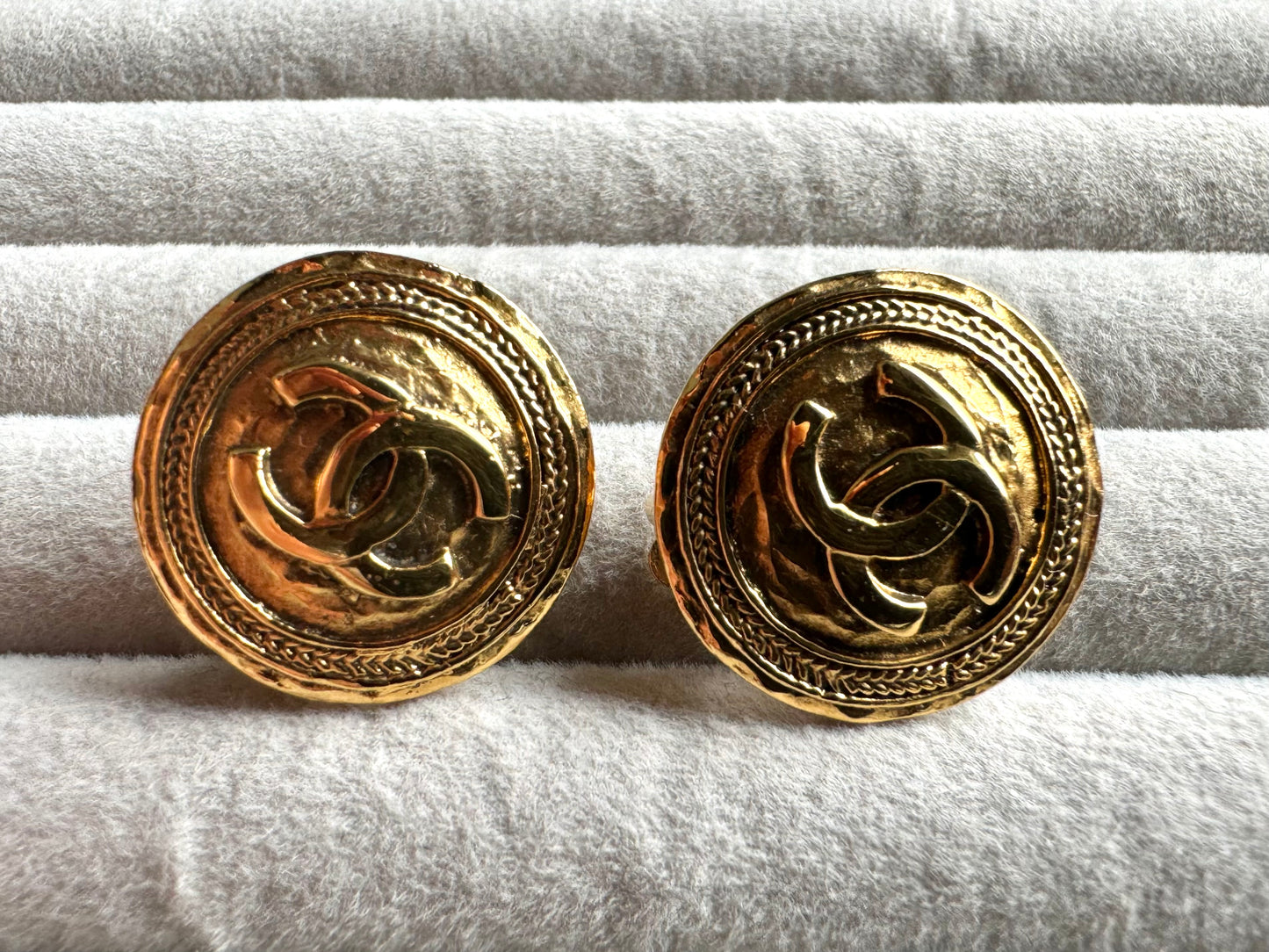 Chanel Gold CC Clip On Earrings