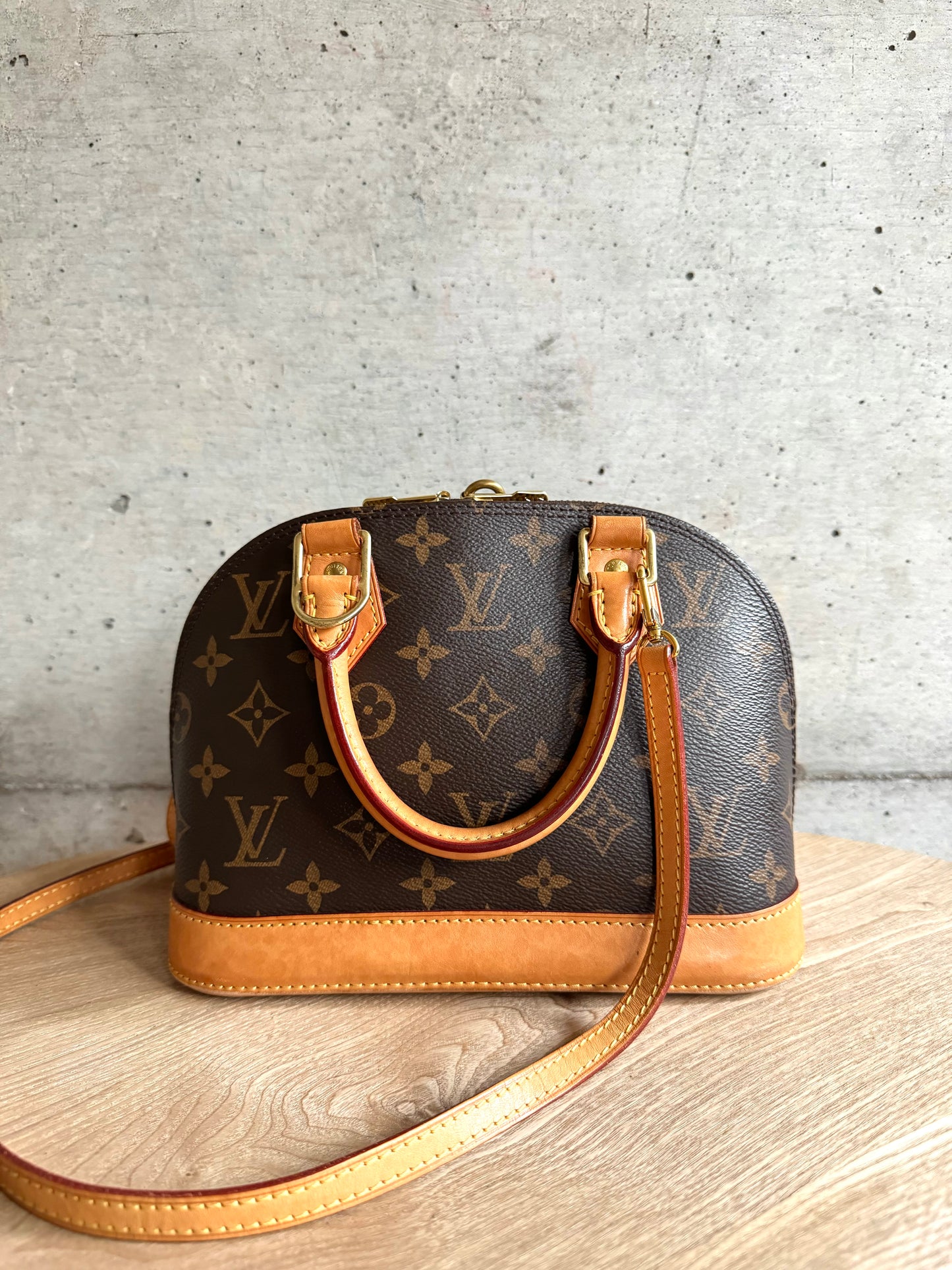 LOUIS VUITTON Monogram Alma BB