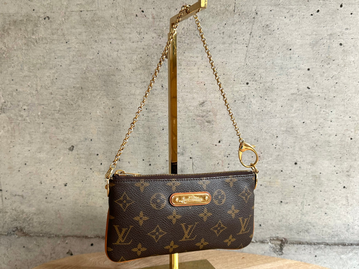 LOUIS VUITTON Monogram Pochette Milla MM