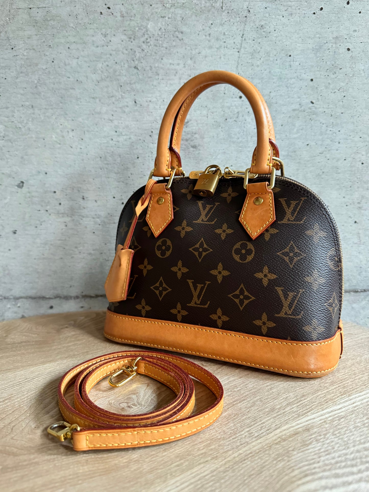 LOUIS VUITTON Monogram Alma BB