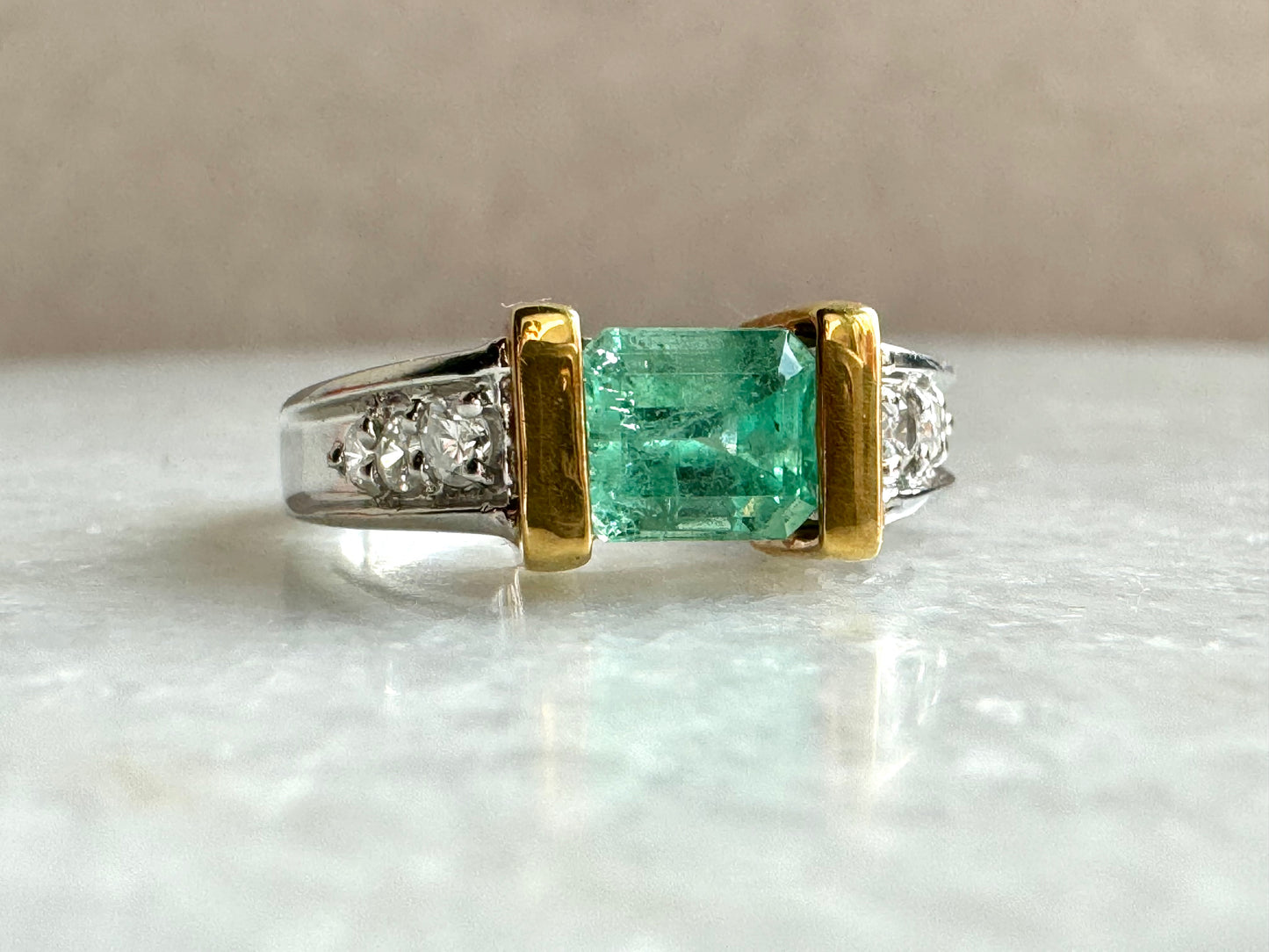 Ring with 1ct Emerald and 0.2ct Diamonds in Platinum and 18K Yellow Gold