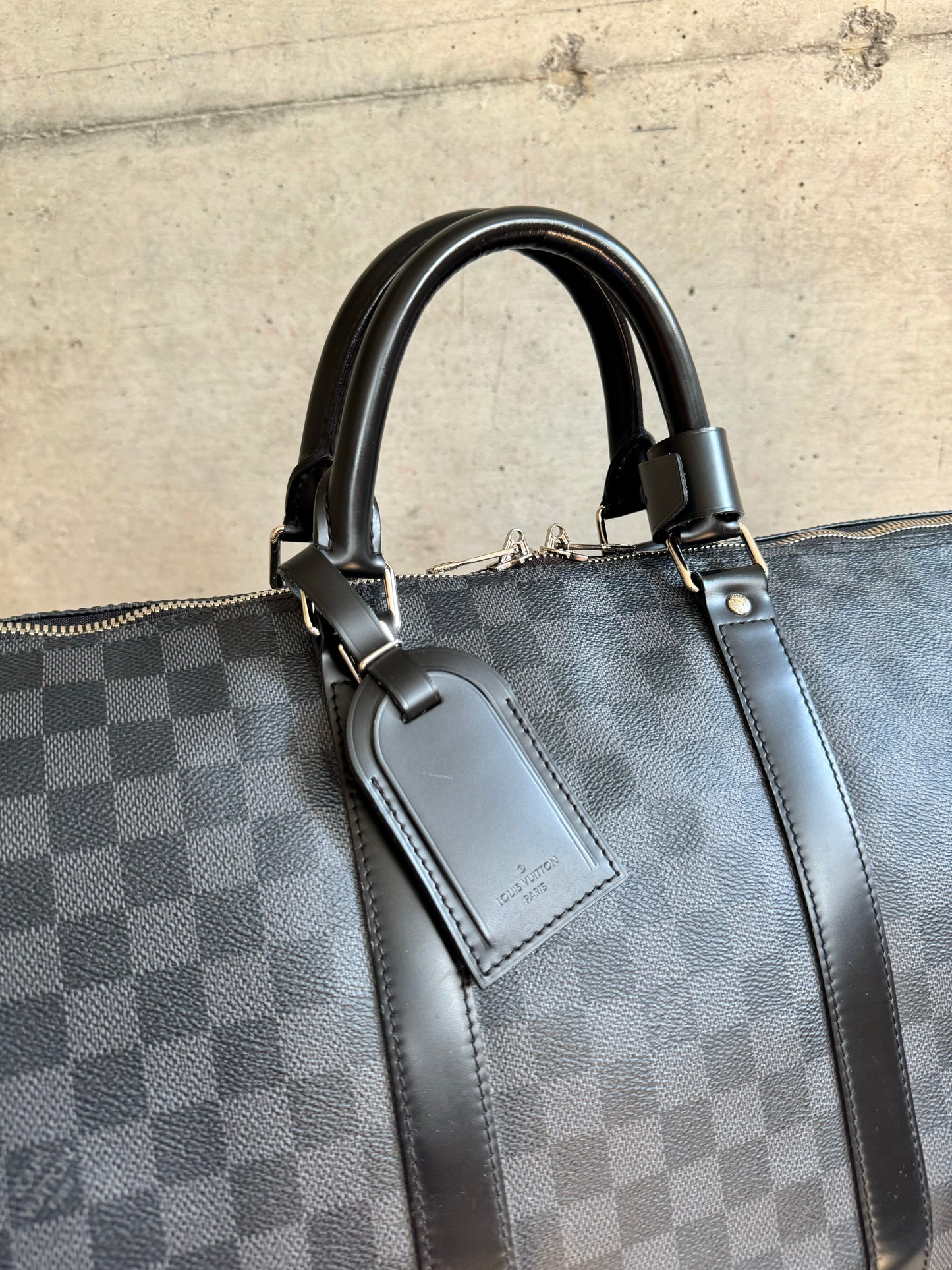 LOUIS VUITTON Damier Graphite Keepall Bandouliere 55