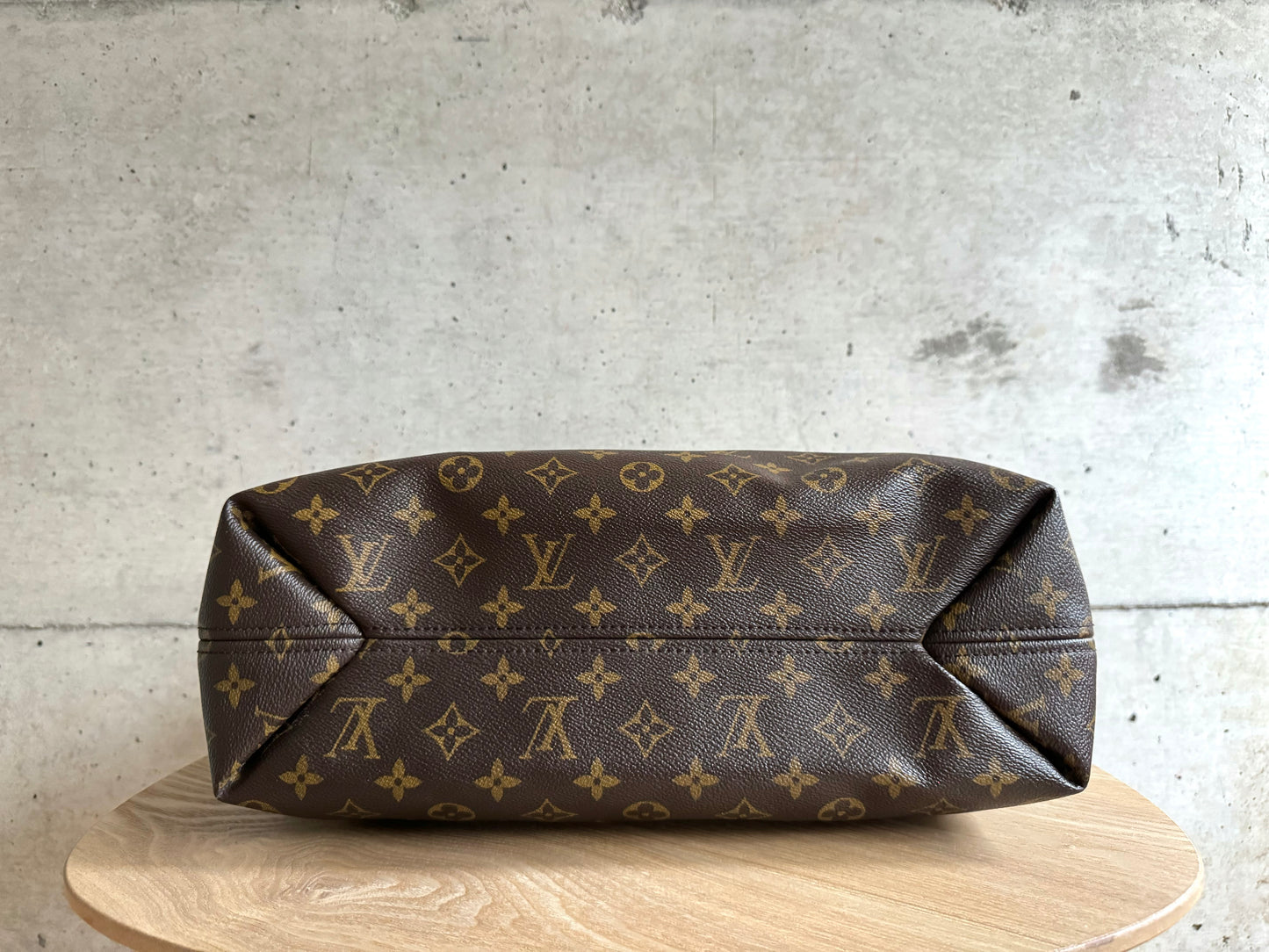 LOUIS VUITTON Monogram Sully MM