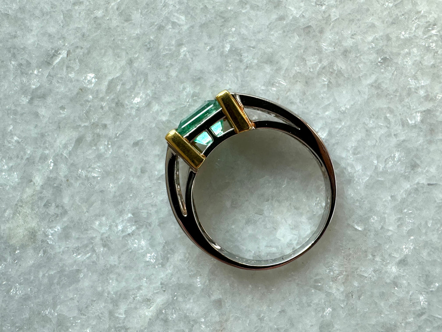 Ring with 1ct Emerald and 0.2ct Diamonds in Platinum and 18K Yellow Gold