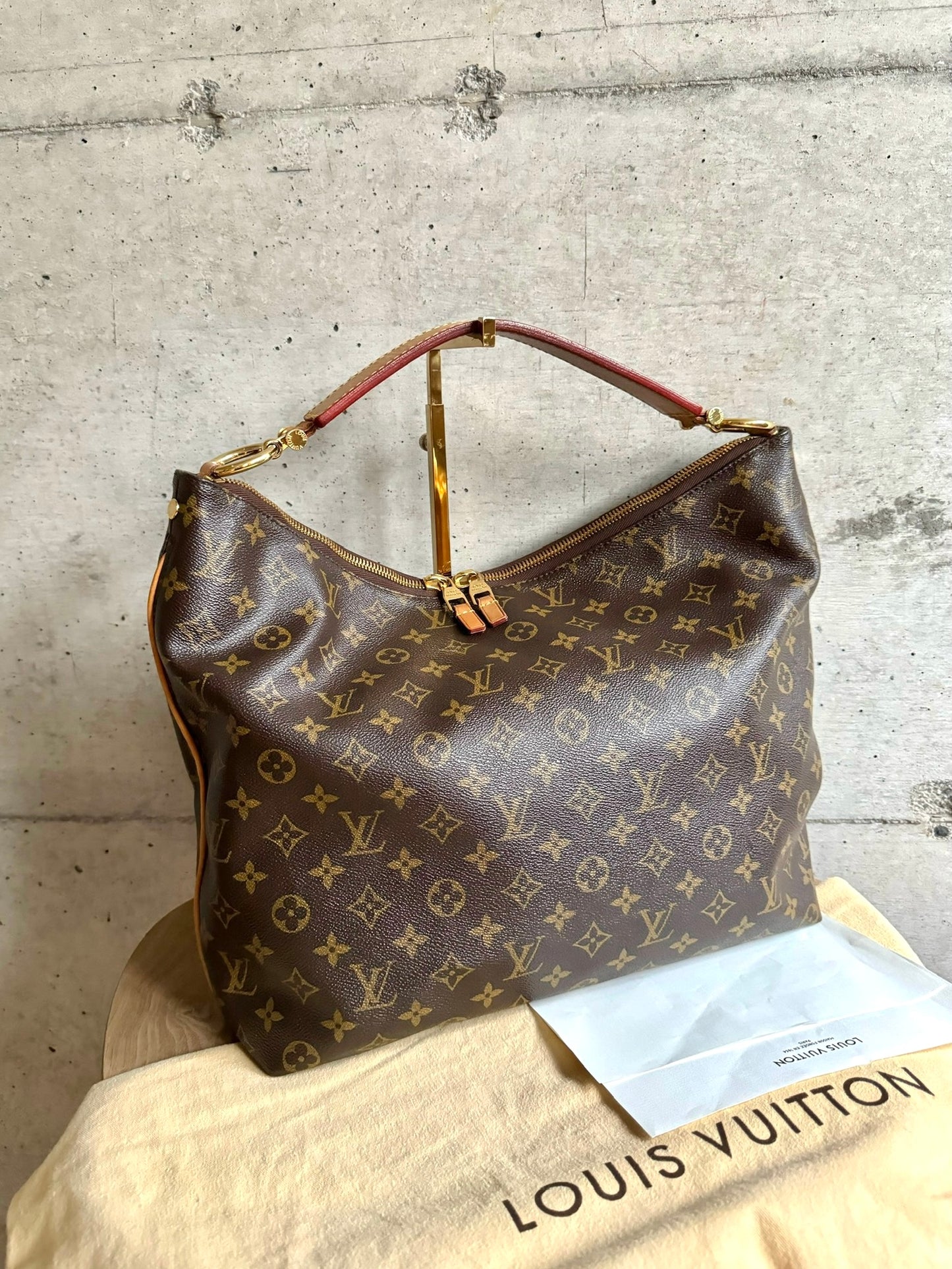 LOUIS VUITTON Monogram Sully MM