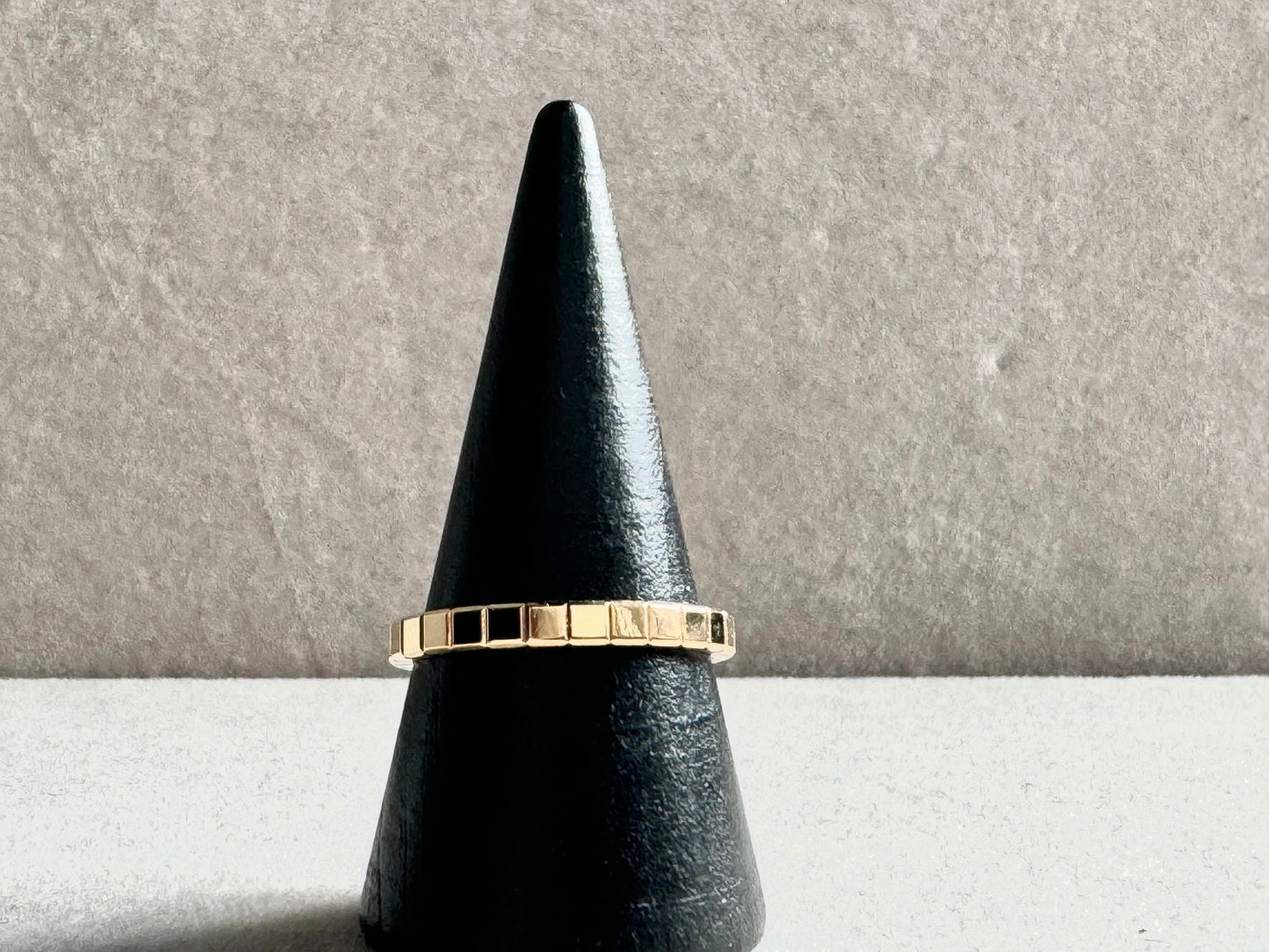 CHOPARD
18K Yellow Gold Ice Cube Band Ring