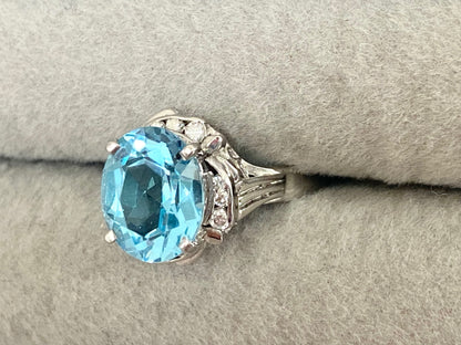 3.34ct Blue Topaz and Diamond Ring in 18K Gold