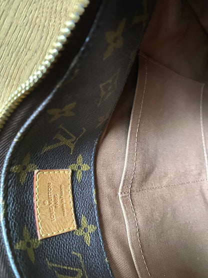 LOUIS VUITTON Monogram Sully PM