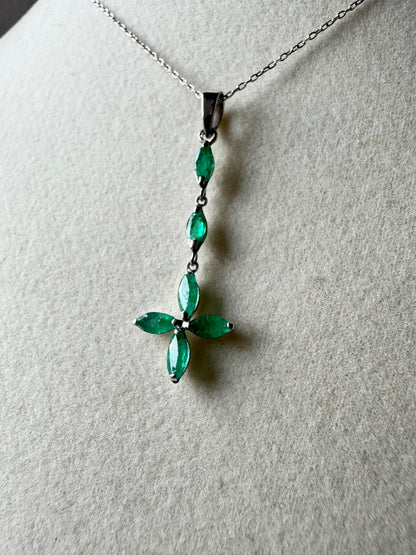 2ct Emerald Necklace in Platinum