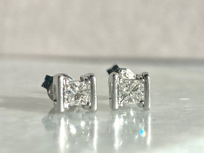 0.34ct Princess Cut Diamonds Studs Earring in Platinum