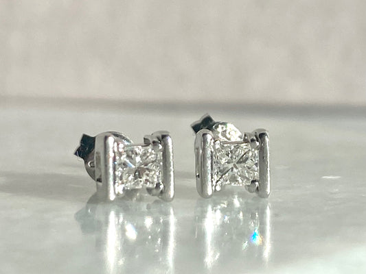 0.34ct Princess Cut Diamonds Studs Earring in Platinum