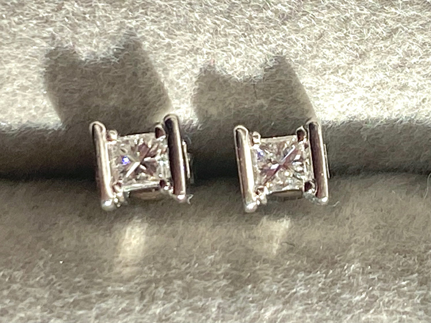 0.34ct Princess Cut Diamonds Studs Earring in Platinum