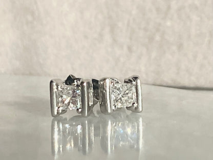 0.34ct Princess Cut Diamonds Studs Earring in Platinum