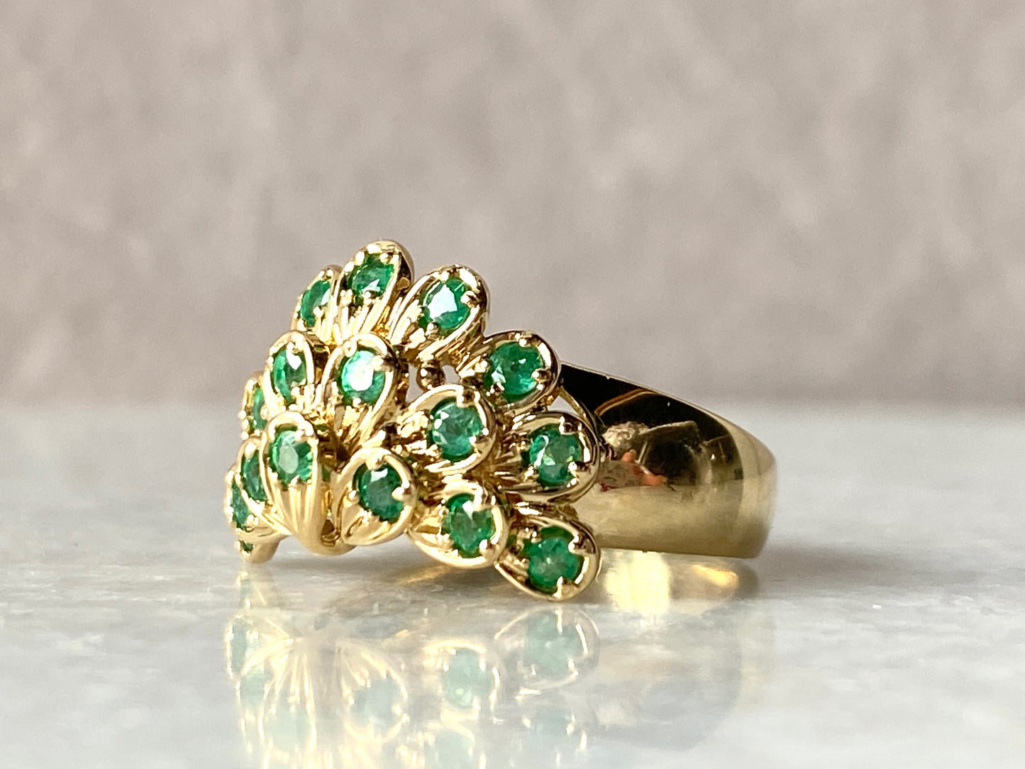 Emerald Ring in 18K Yellow Gold