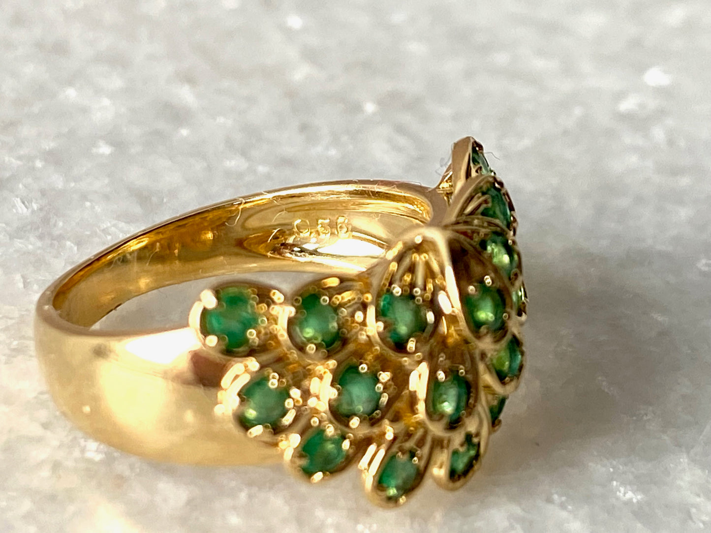 Emerald Ring in 18K Yellow Gold