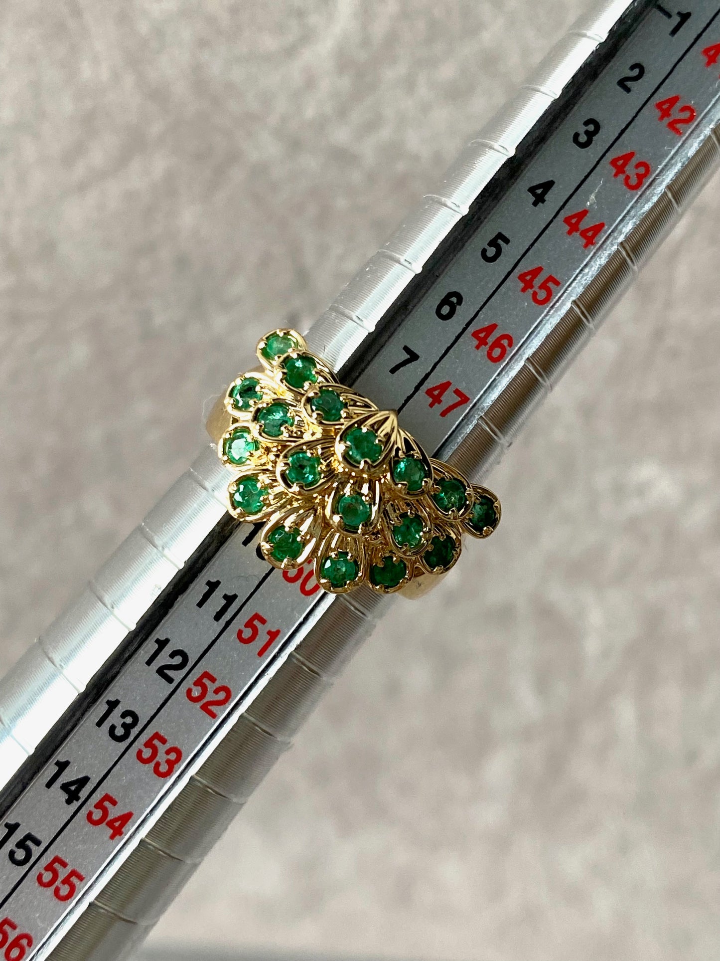 Emerald Ring in 18K Yellow Gold