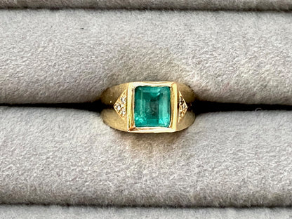 1.33ct Emerald and Diamond Ring in 18K Gold